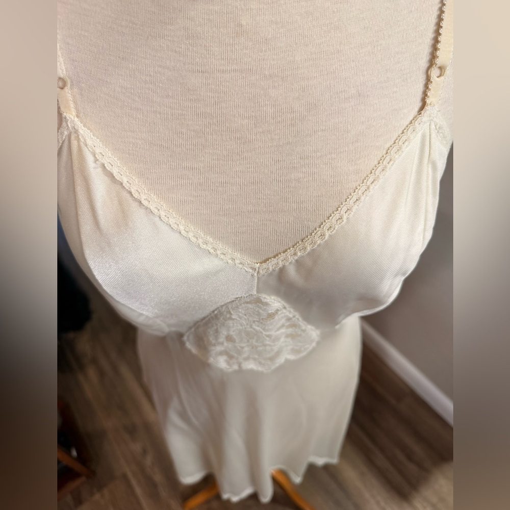 Vintage Ivory Lace Nylon Slip Dress Nightgown Bias Cut Bridal Lingerie S - Picture 6 of 13